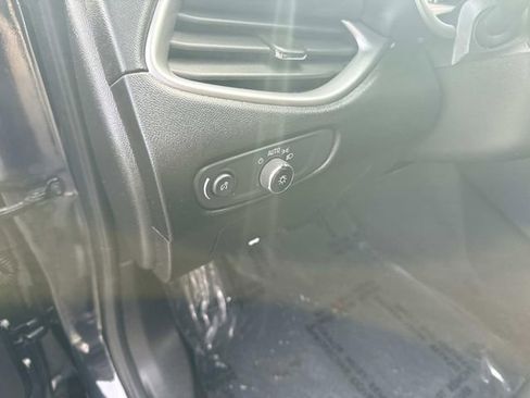 Used 2023 Chevrolet Malibu LT image 25