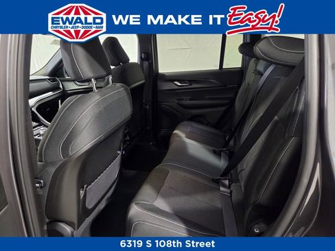 New 2025 Jeep Grand Cherokee Laredo X image 14