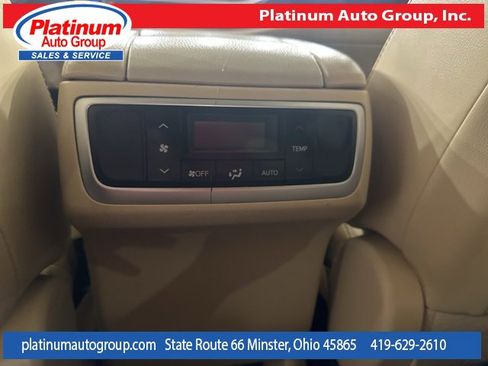 Used 2016 Toyota Highlander Limited image 30