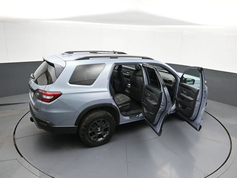 Certified 2024 Honda Pilot TrailSport image 47