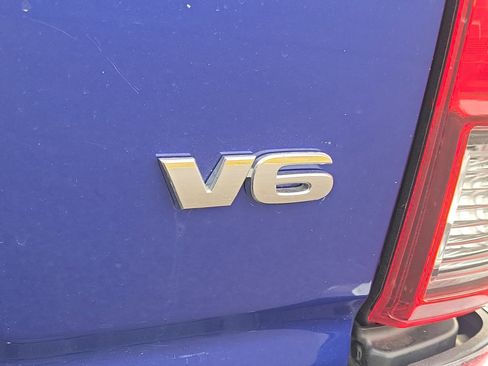 Used 2022 Toyota Tacoma SR5 image 7