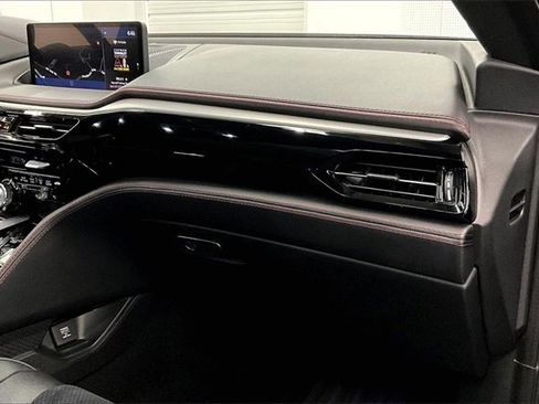 Used 2022 Acura MDX A-Spec image 16