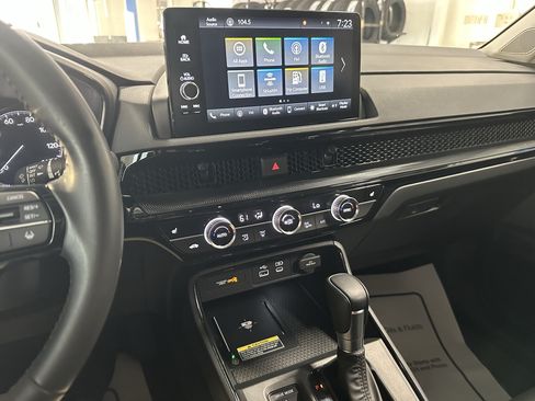 Used 2025 Honda CR-V EX-L image 15