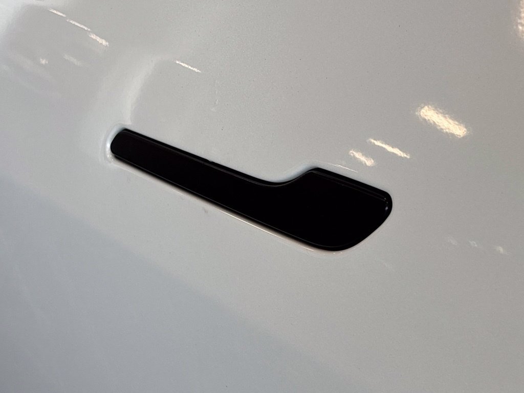 Used 2025 Tesla Model Y Long Range AWD/4WD image 12