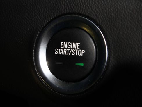 Used 2022 GMC Terrain SLE w/ GMC Pro Grade Package AWD/4WD image 16
