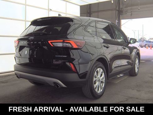 Used 2025 Ford Escape Active image 4