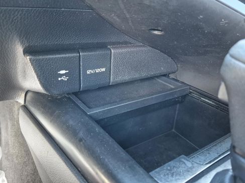 Used 2019 Toyota Camry LE FWD image 26