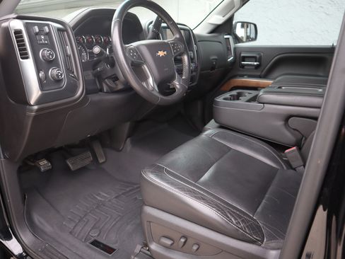 Used 2014 Chevrolet Silverado 1500 LTZ image 34