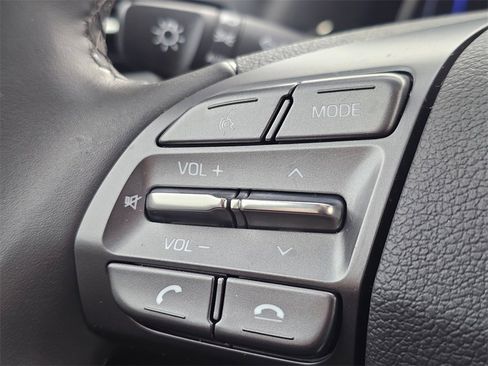 Used 2020 Hyundai Ioniq Limited image 36