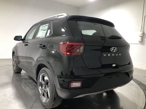 New 2026 Hyundai Venue SEL image 5