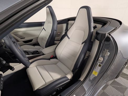 New 2026 Porsche 911 Carrera 4S AWD/4WD image 5