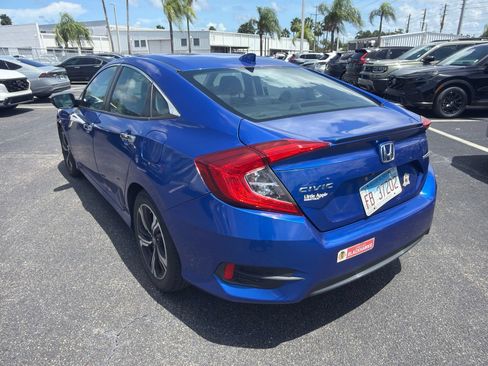 Used 2016 Honda Civic Touring image 5