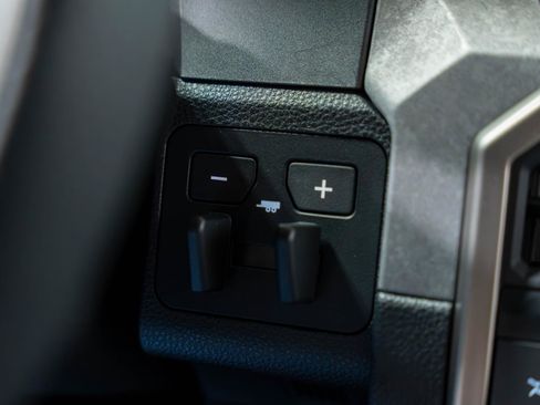 Used 2025 Toyota 4Runner Trailhunter image 96