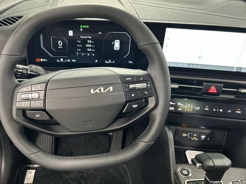 New 2026 Kia Sportage SX AWD/4WD image 10