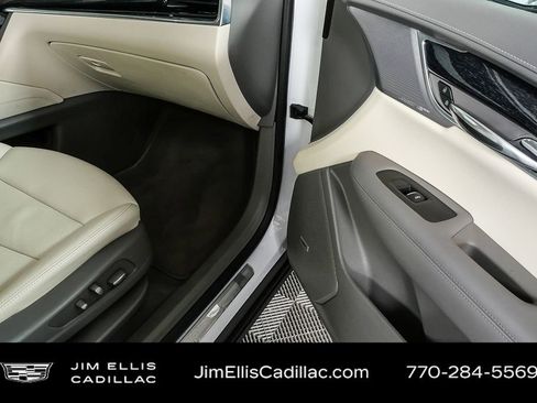 Used 2023 Cadillac XT6 Premium Luxury w/ Technology Package image 27