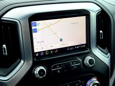 Used 2020 GMC Sierra 1500 SLT RWD image 29