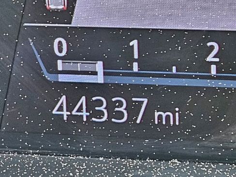 Used 2022 Cadillac Escalade Premium Luxury Platinum w/ Heavy-Duty Trailer Package image 29