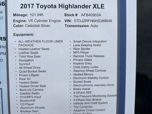 Used 2017 Toyota Highlander XLE AWD/4WD image 28