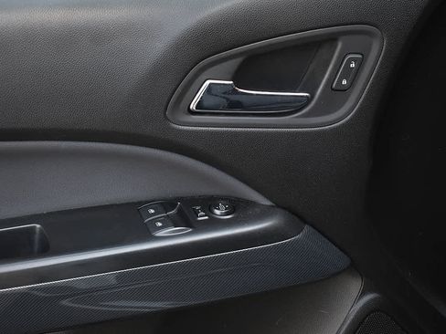Used 2019 Chevrolet Colorado Z71 AWD/4WD image 21