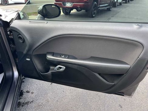 Used 2015 Dodge Challenger R/T w/ Quick Order Package 22B R/T image 18