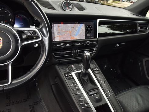 Used 2020 Porsche Macan AWD/4WD image 26