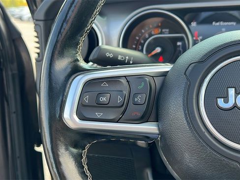 Used 2020 Jeep Wrangler Unlimited Sahara w/ Safety Group image 17