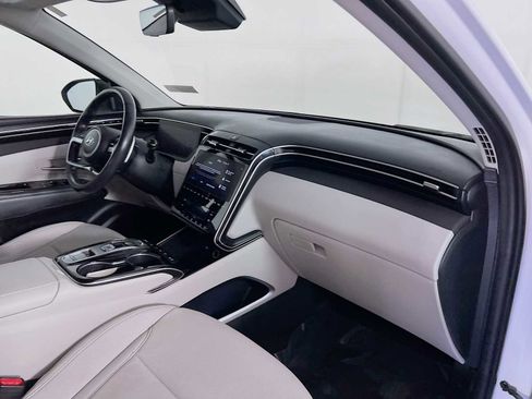 Used 2023 Hyundai Tucson Limited image 29