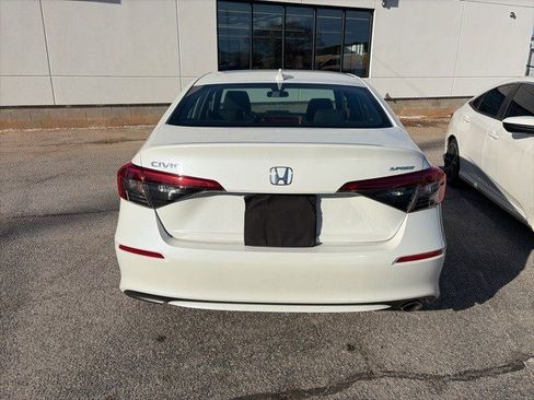 Used 2023 Honda Civic Sport image 5