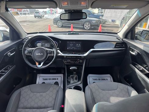 Used 2022 Kia Niro LXS image 34