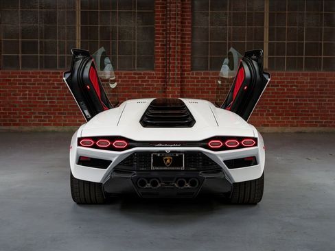 Used 2022 Lamborghini Aventador Countach AWD/4WD image 4