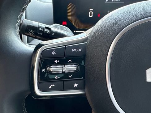 Certified 2025 Kia Sorento X-Line EX AWD/4WD image 22