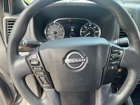 Used 2023 Nissan Frontier SV w/ Midnight Edition Package RWD image 21