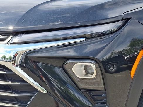 Certified 2024 Chevrolet TrailBlazer LT w/ Convenience Package AWD/4WD image 9