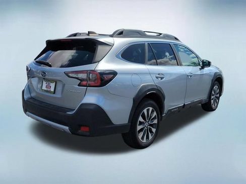 Used 2024 Subaru Outback Limited AWD/4WD image 7