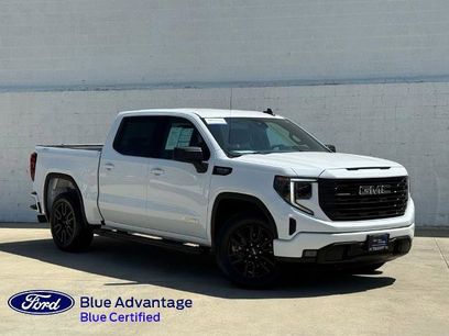Used 2024 GMC Sierra 1500 Elevation w/ LPO, Elevation Black Package