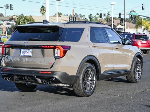 New 2026 Ford Explorer ST w/ Sun And Sound Package AWD/4WD image 4