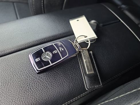 Used 2020 Mercedes-Benz GLE 350 4MATIC image 33