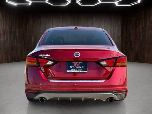 Used 2022 Nissan Altima 2.5 SR FWD image 7