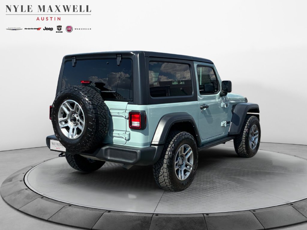 Used 2024 Jeep Wrangler Sport AWD/4WD image 16