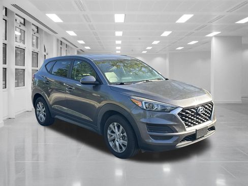 Used 2020 Hyundai Tucson SE w/ Cargo Package image 3