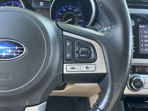 Used 2017 Subaru Outback 3.6R Limited image 27