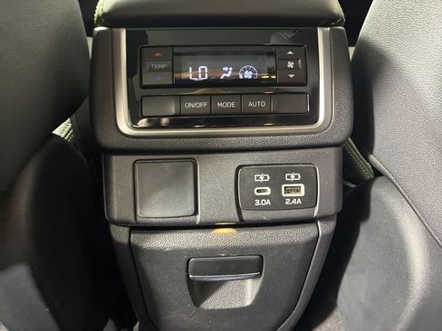 Used 2024 Subaru Ascent Onyx Edition AWD/4WD image 30
