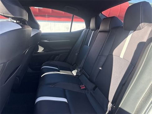 Used 2025 Toyota Camry Hybrid image 21