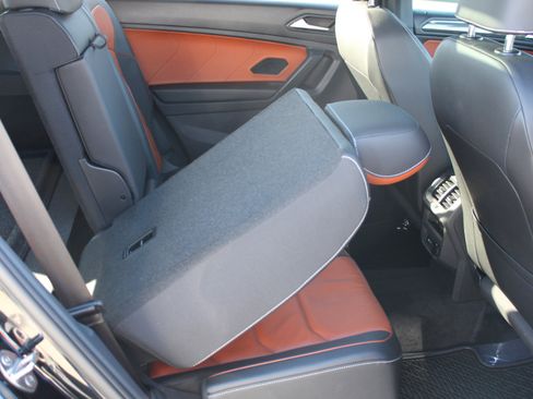 Used 2021 Volkswagen Tiguan SEL Premium R-Line image 73