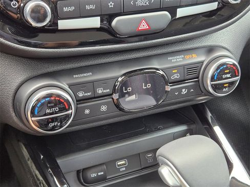 New 2025 Kia Soul GT-Line image 14