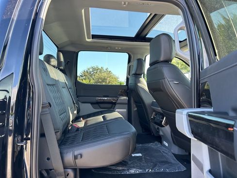 New 2026 Ford F250 XLT w/ XLT Premium Package AWD/4WD image 40