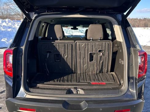 Certified 2021 GMC Acadia SLE w/ Driver Convenience Package image 11