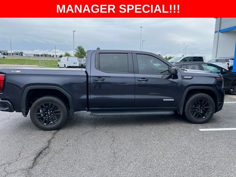 Used 2025 GMC Sierra 1500 Elevation w/ Preferred Package AWD/4WD image 4