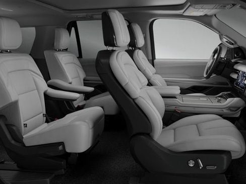 New 2026 Lincoln Navigator Reserve AWD/4WD image 28