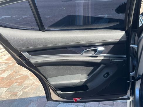 Used 2012 Porsche Panamera S RWD image 39